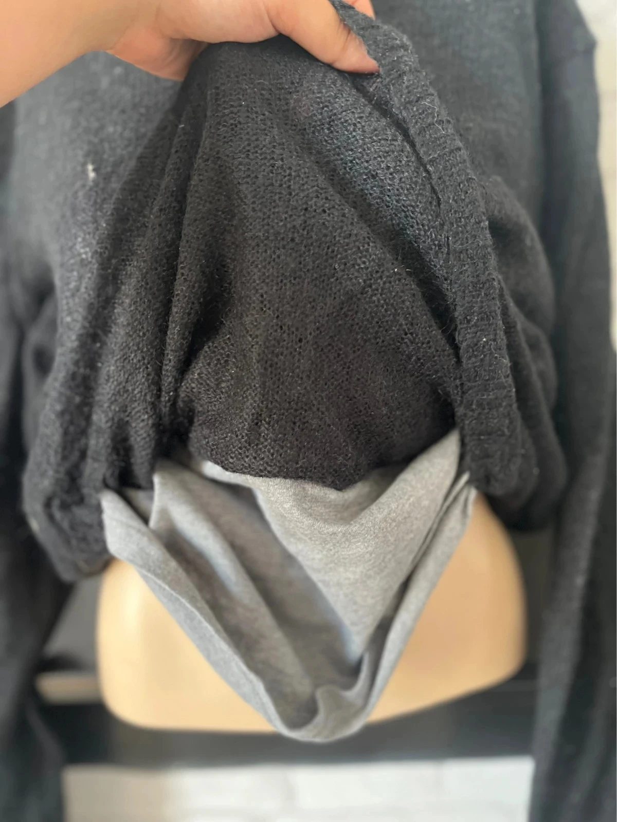 Pull noir basique – Taille 42 – photo 2